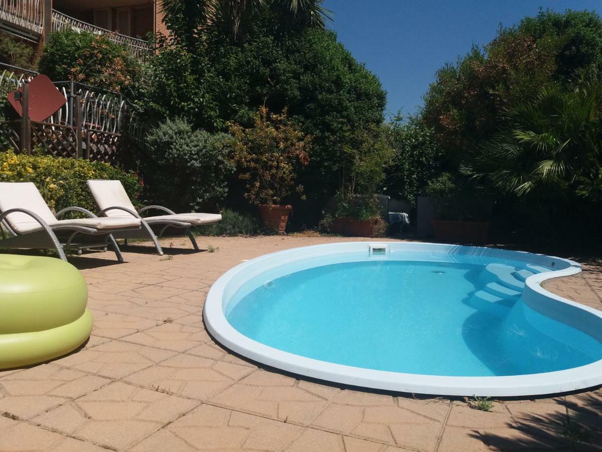 L'Affittacamere Nel Parco "Appia Antica" - Piscina A Uso Ospiti Ρώμη Εξωτερικό φωτογραφία